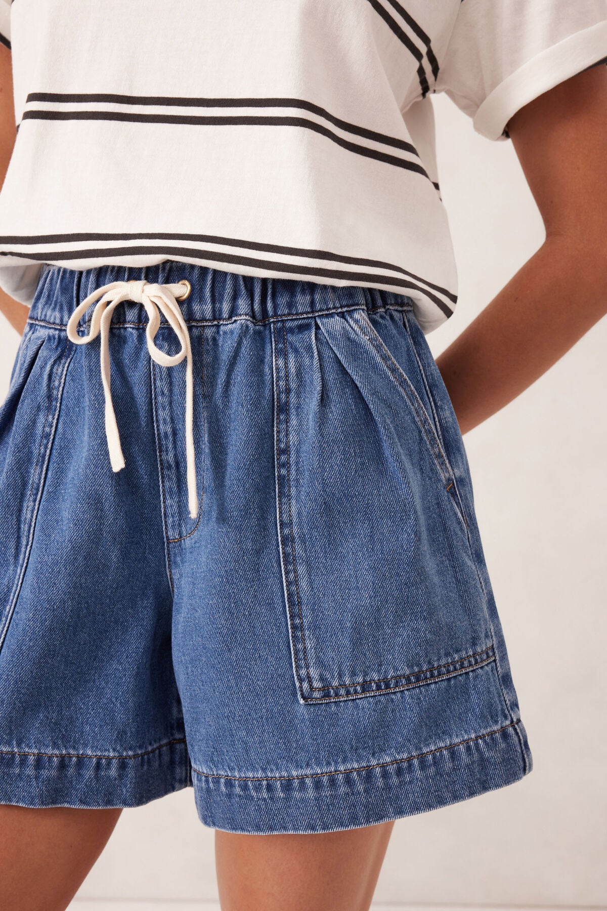 Relaxed Everyday Short | Washed Indigo