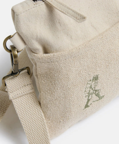 Wanderer Clutch | Natural