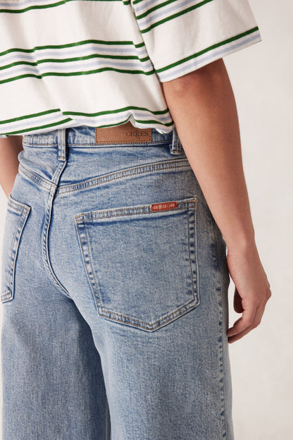 Core Wide Leg Jean