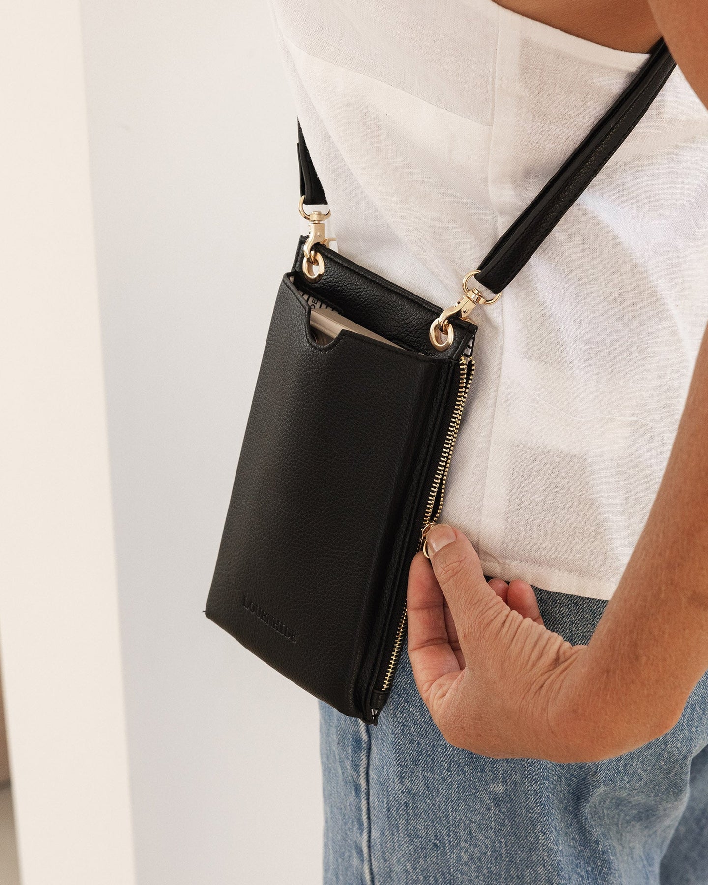 Suki Phone Bag | Black