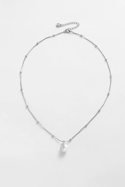 Prue Necklace