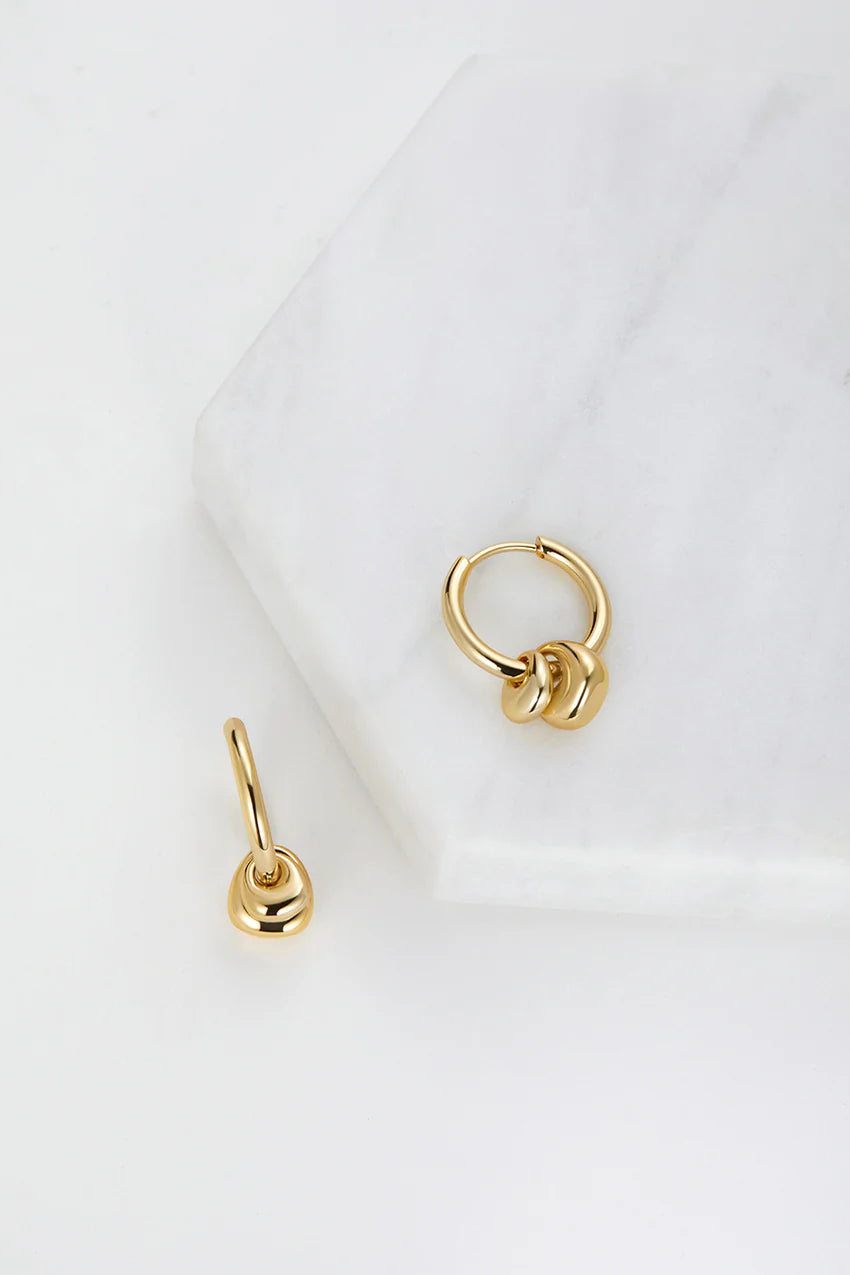Sadie Large Hoop Earring | Gold