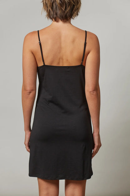 Basic Slip Round Neck