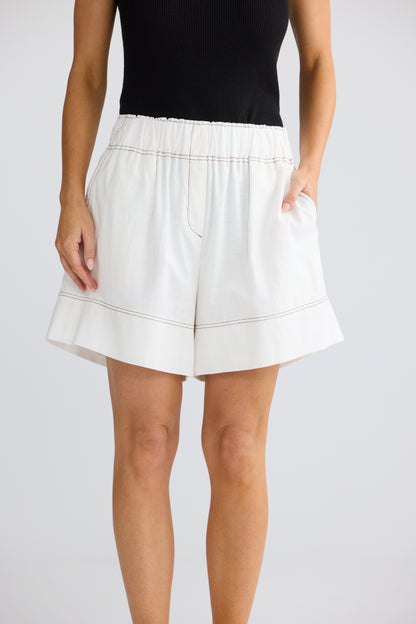 Esplanade Short | Porcelain