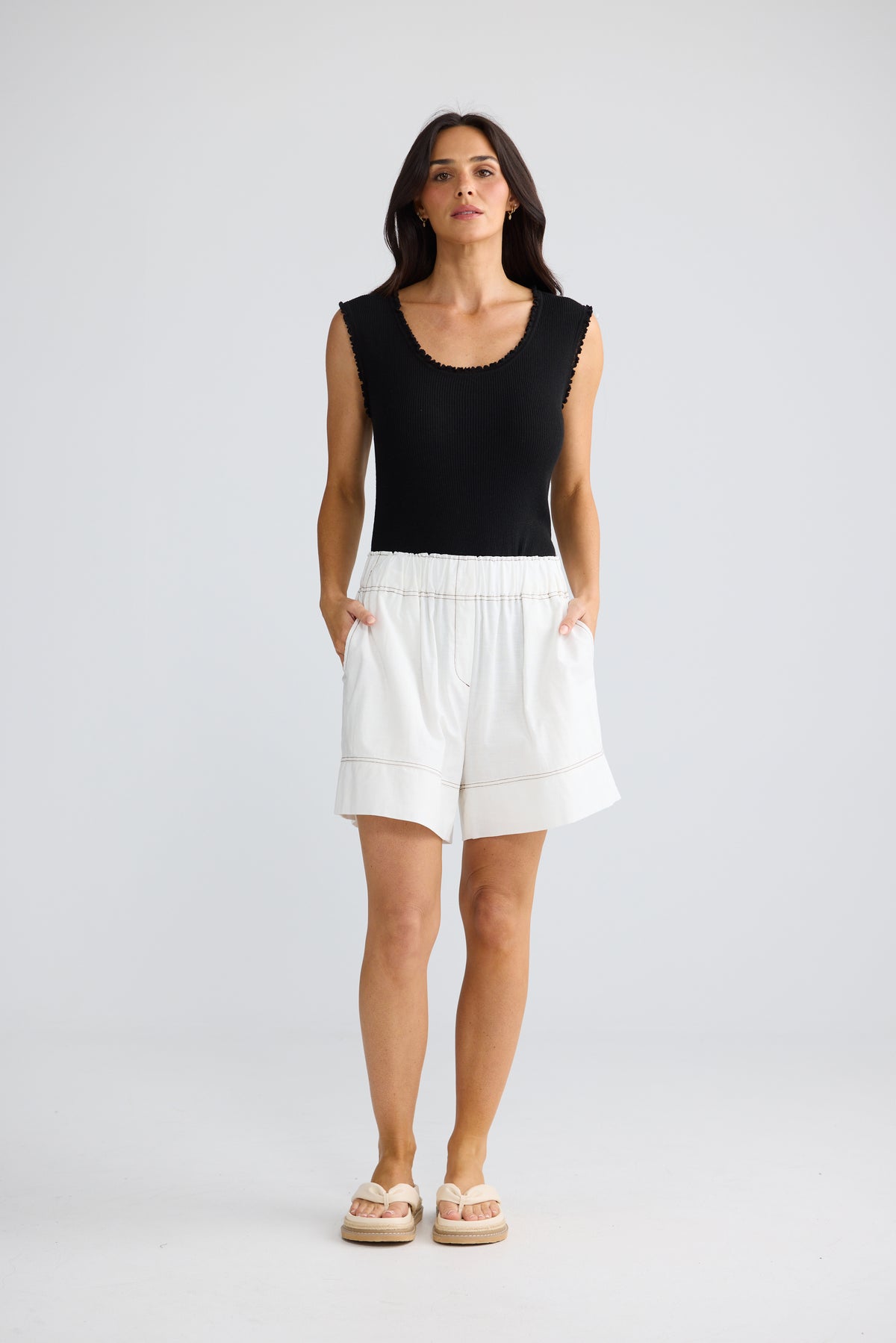 Esplanade Short | Porcelain