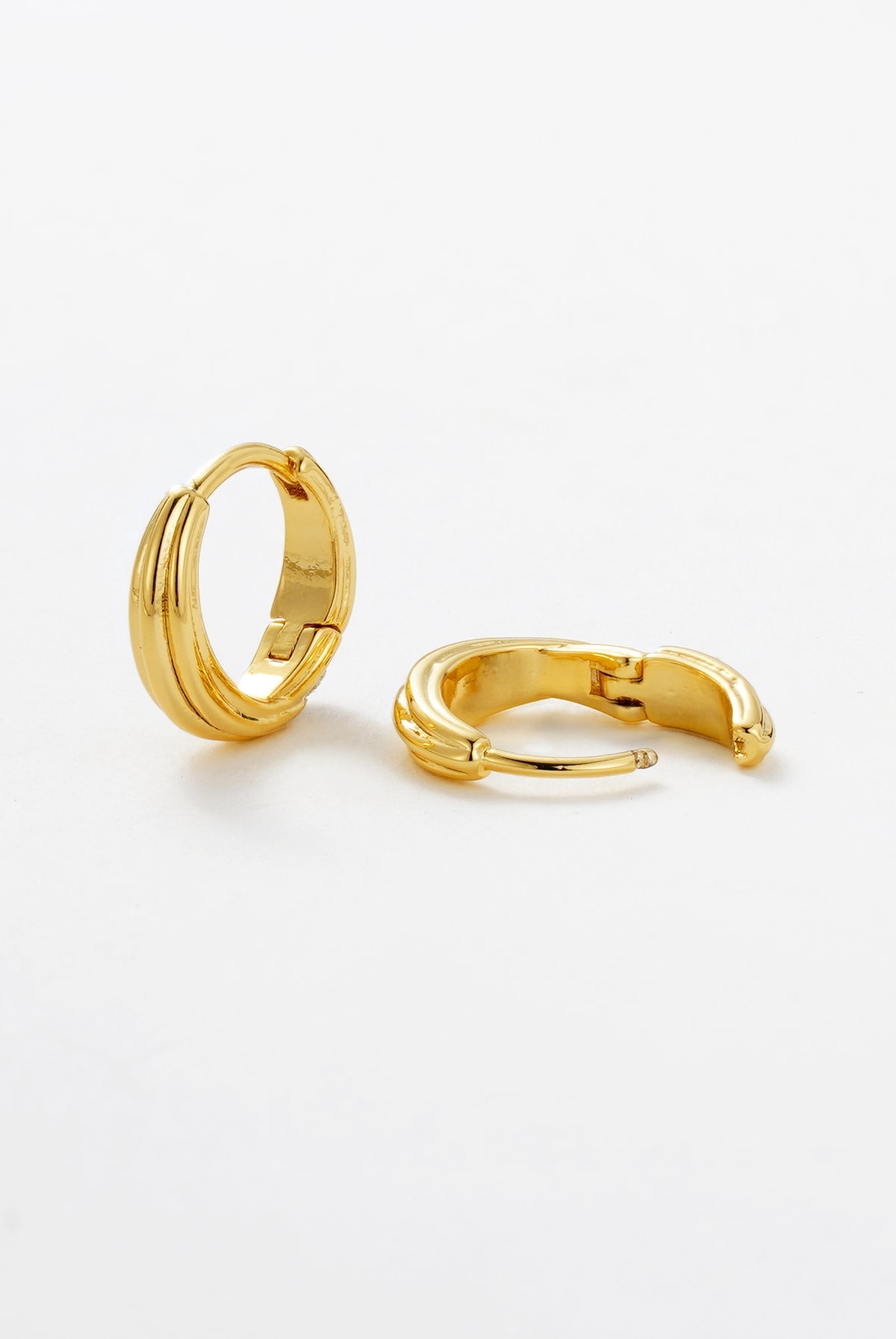 Paris Huggie | Gold