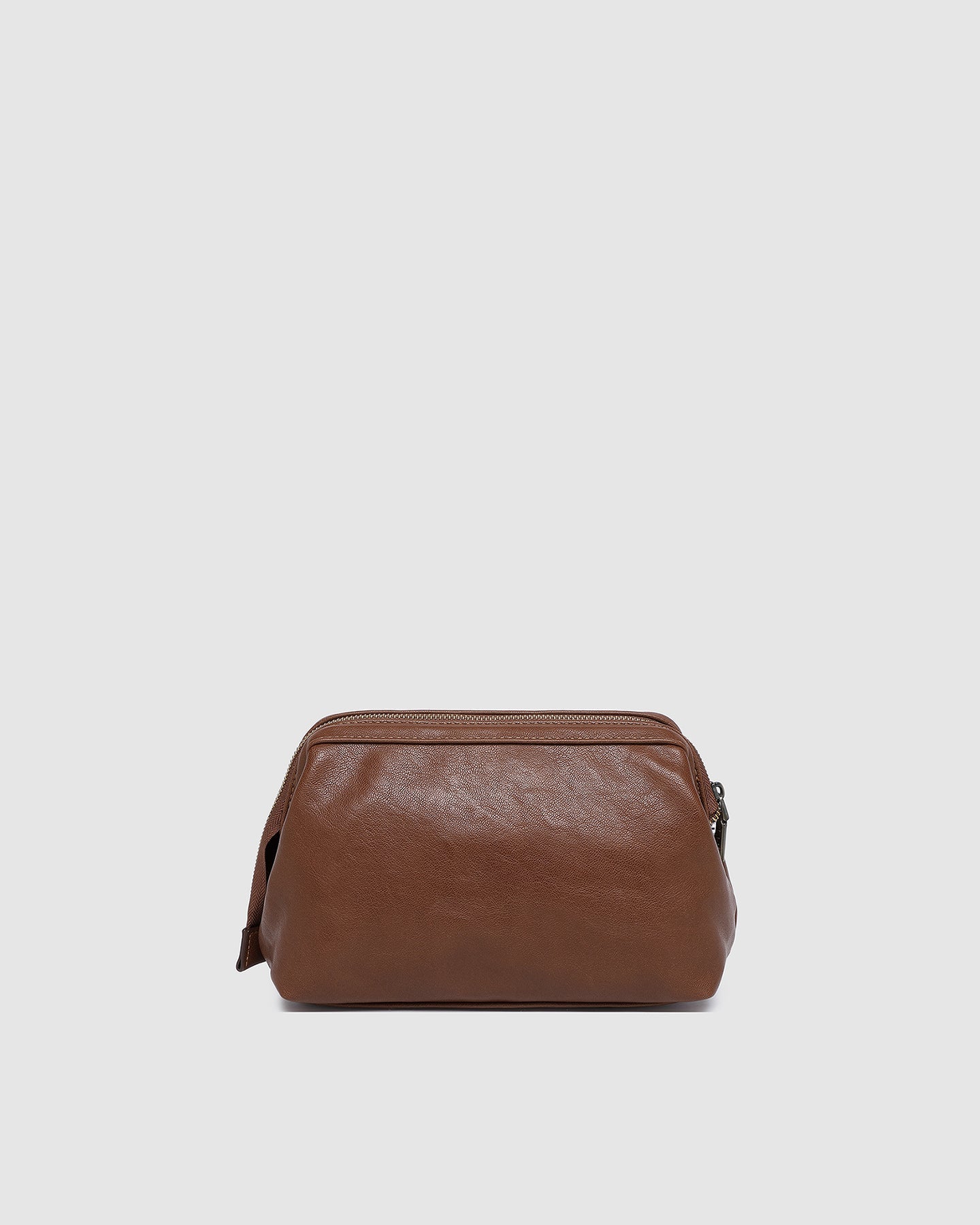Albie Saddle Toiletry Case