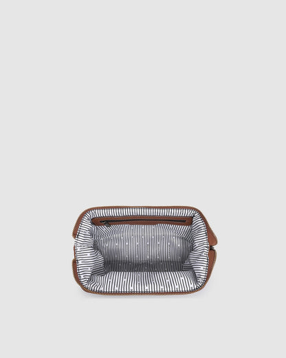 Albie Saddle Toiletry Case