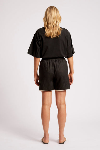 Maris Splice Short | Black/Tusk