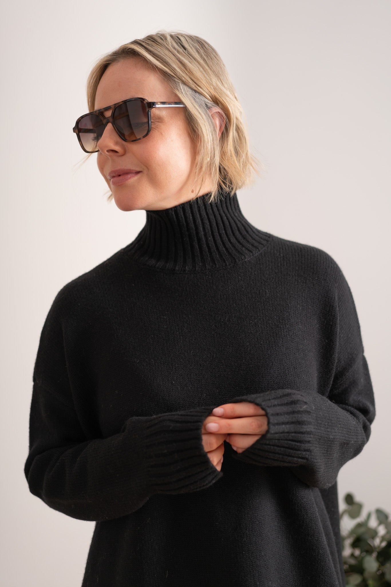 Merino Mock Neck Pullover | Black