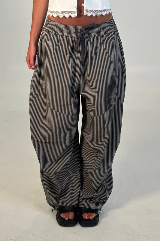 Pin Stripe Ballon Pant